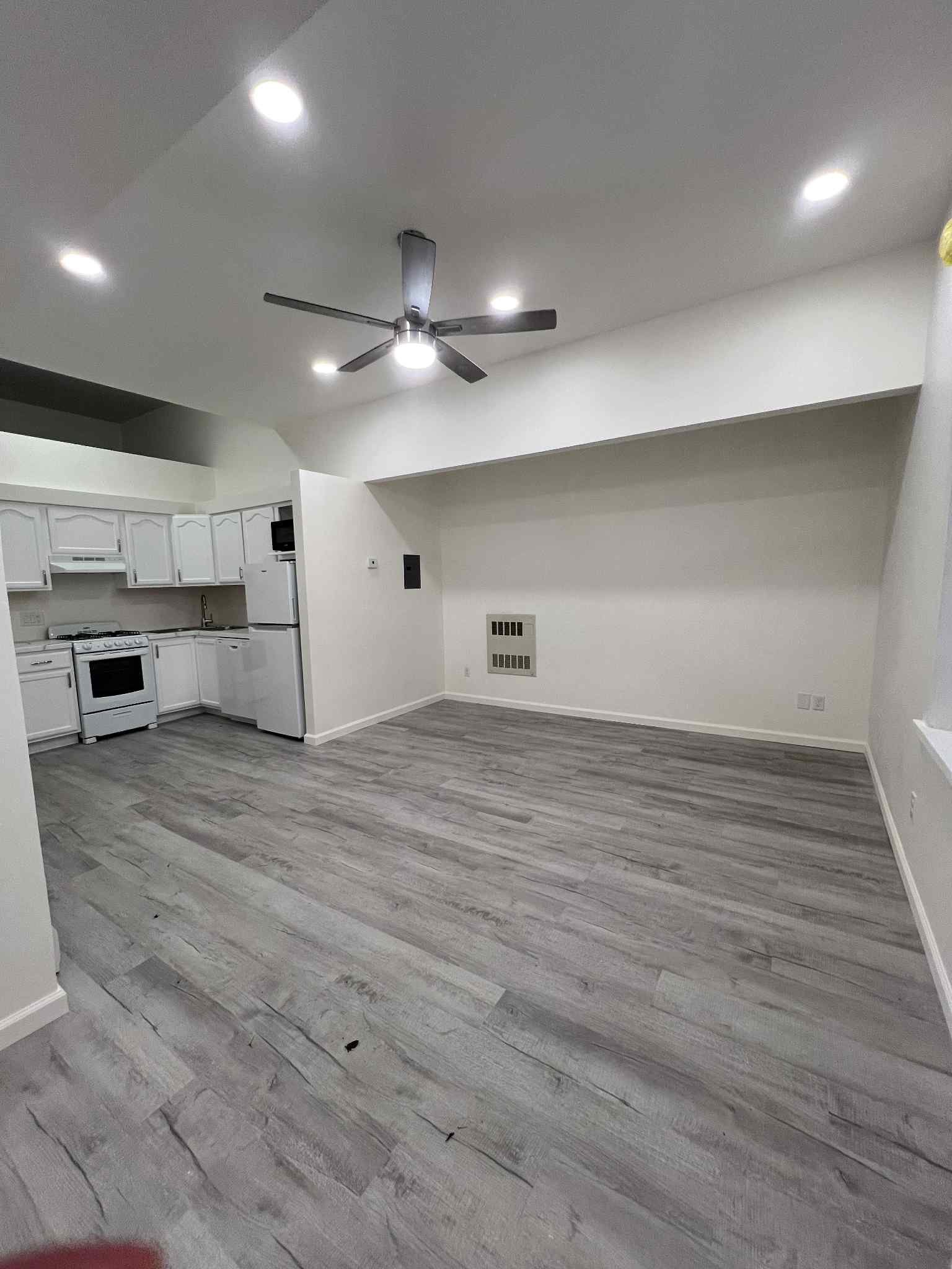 993 Dryden Road #12