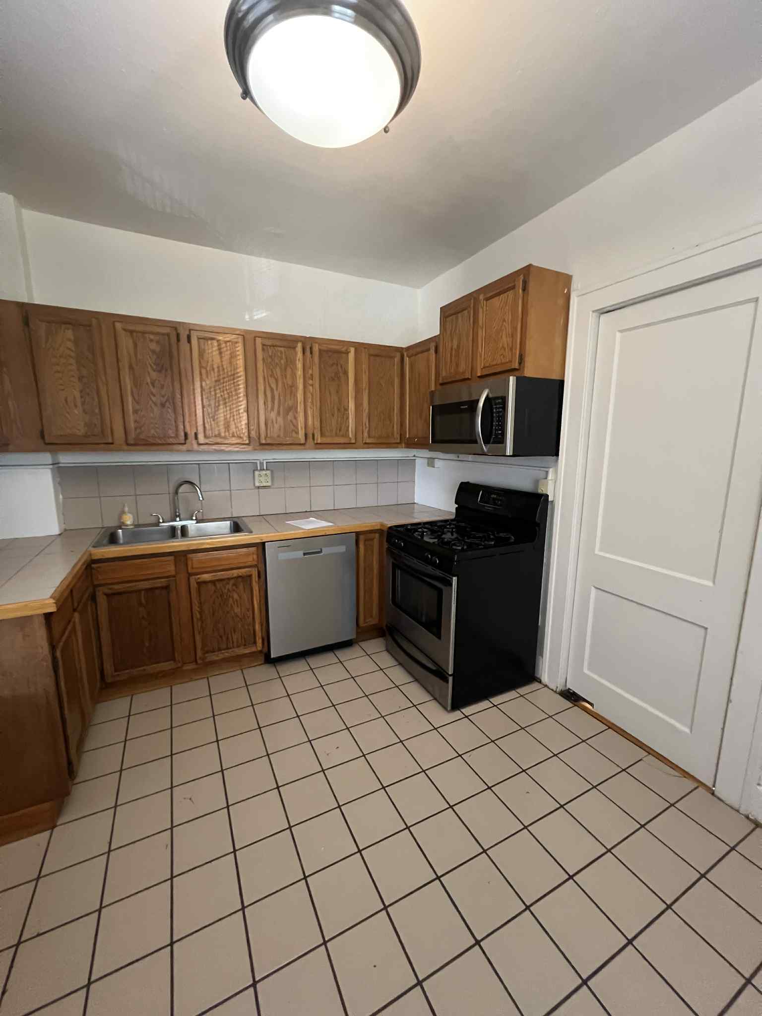 700 Stewart Avenue - 16